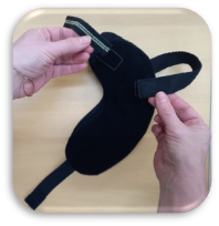 Mão segurando telefone celular na mão

Descrição gerada automaticamente com confiança média