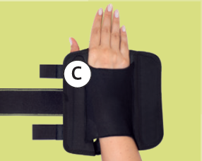 Uma imagem contendo camisa, jogador, mulher, bola

Descrição gerada automaticamente