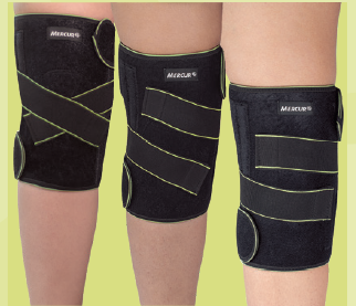 Pés de uma pessoa com sapatos pretos

Descrição gerada automaticamente